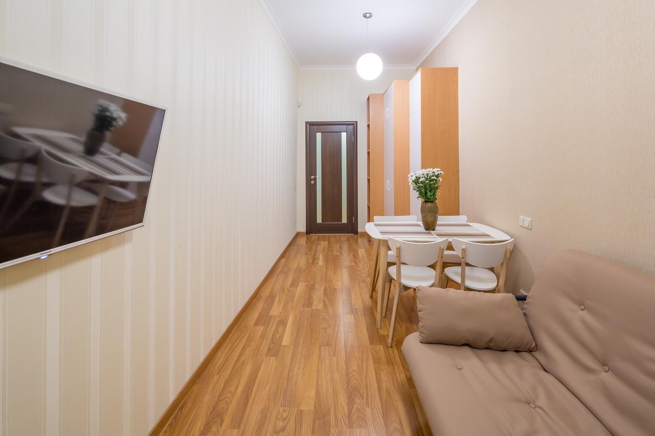 Apartment On Svobody Avenue 25 Львов Экстерьер фото